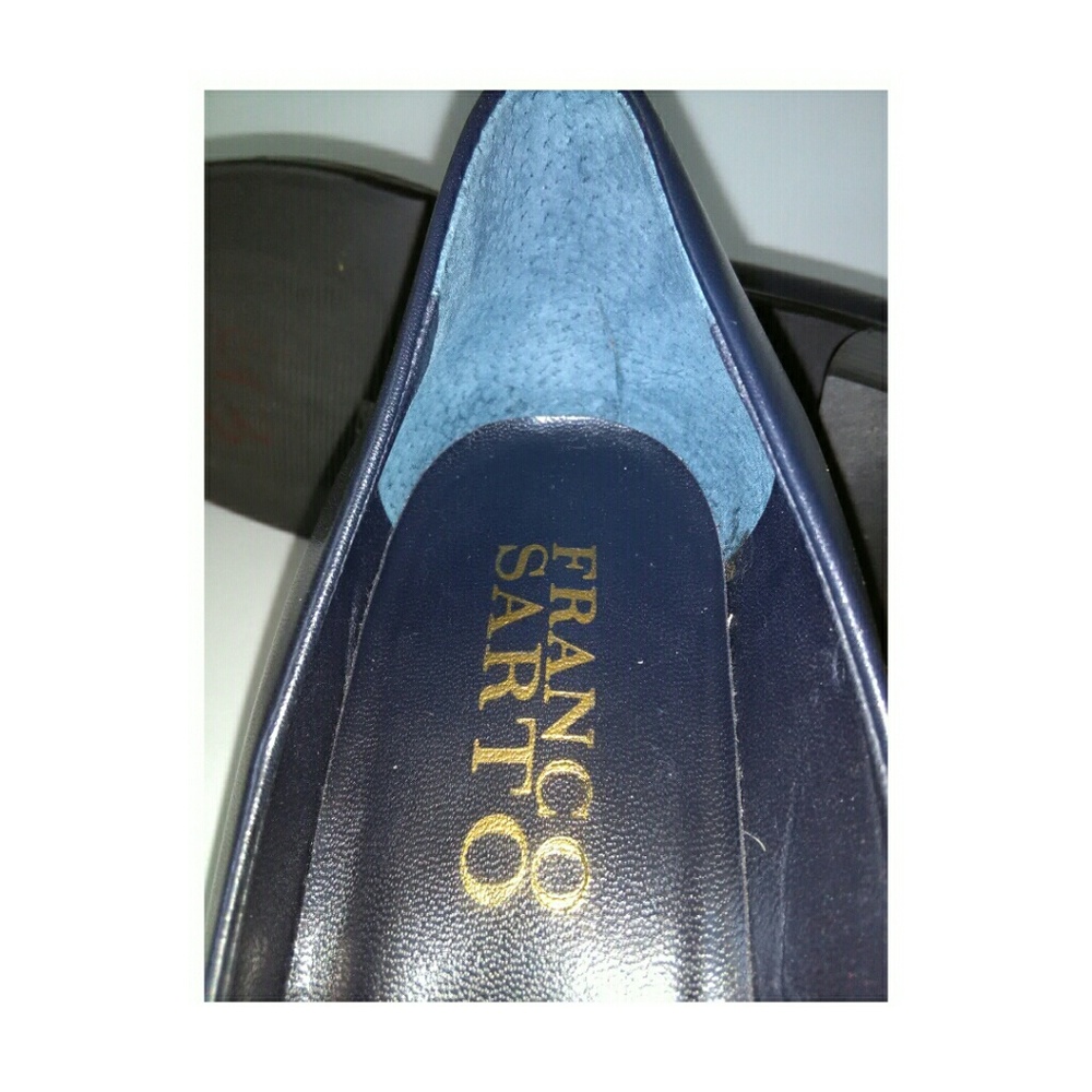 🎈Sale🎈*Franco Sarto Flex Casual Navy Blue Shoe - Picture 3 of 6
